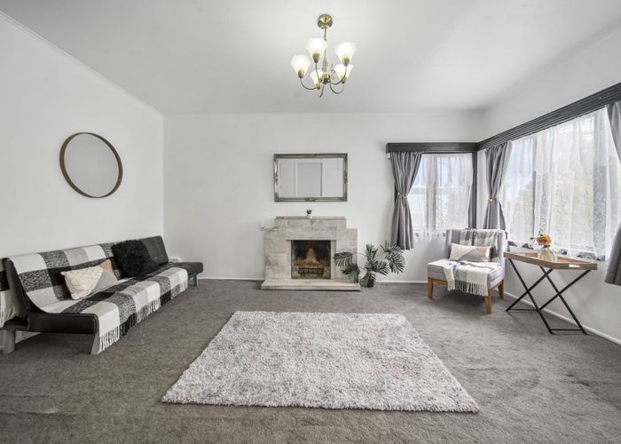  at 2/17 Cleek Road, Mangere East, Manukau City, Auckland