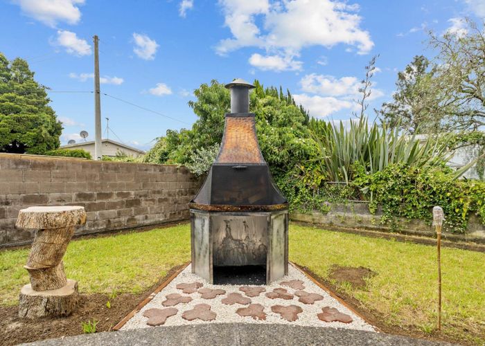  at 1/2 Esperanto Road, Papatoetoe, Manukau City, Auckland