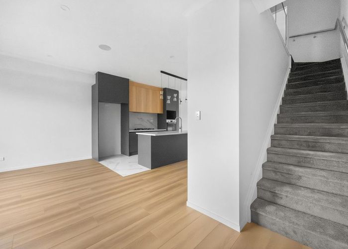  at 121 Otuwairoa Esplanade, Papakura, Papakura, Auckland