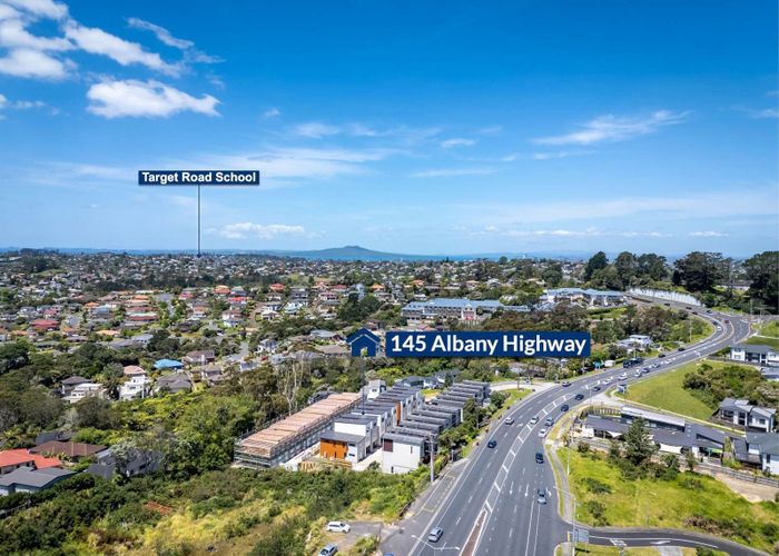  at 9/145 Albany Hway, Glenfield, North Shore City, Auckland
