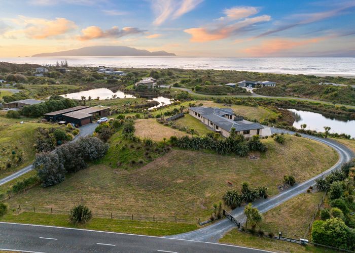  at 37 Pingao Lane, Peka Peka, Kapiti Coast, Wellington