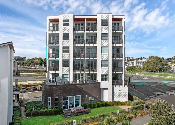  at 302/26c Racecourse Parade, Avondale, Auckland City, Auckland