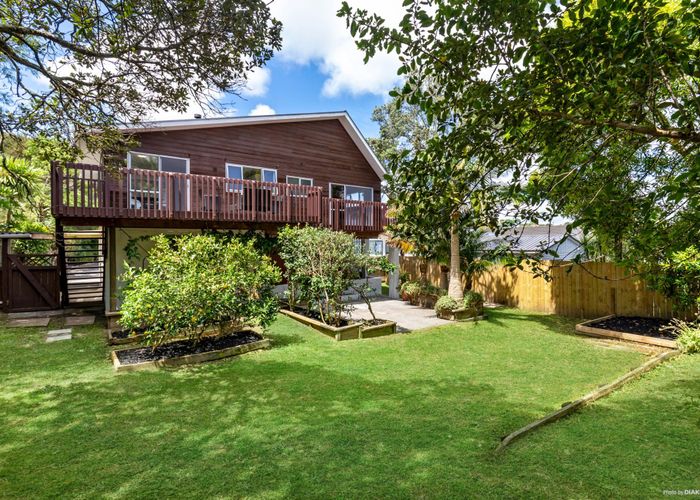  at 25 Stott Avenue, Birkdale, Auckland