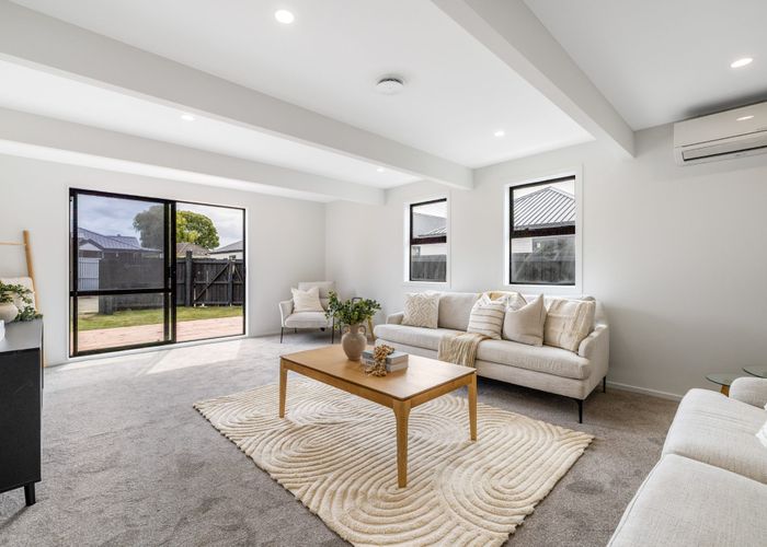  at 1/207 Main North Road, Redwood, Christchurch City, Canterbury