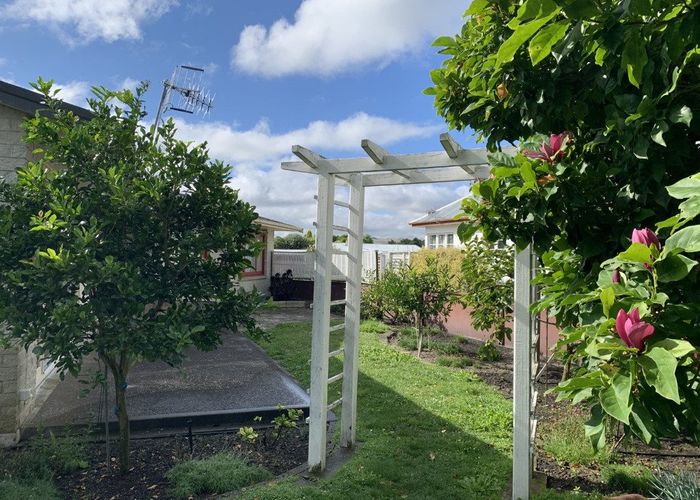  at 1/800 Willowpark Road South, Akina, Hastings, Hawke's Bay