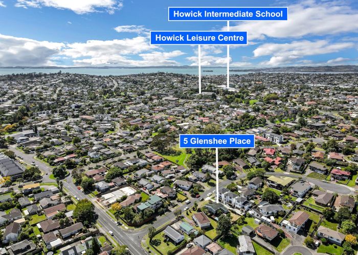  at 5 Glenshee Place, Highland Park, Auckland