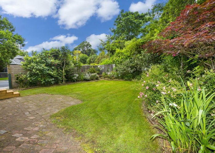  at 56 Whitemans Road, Silverstream, Upper Hutt