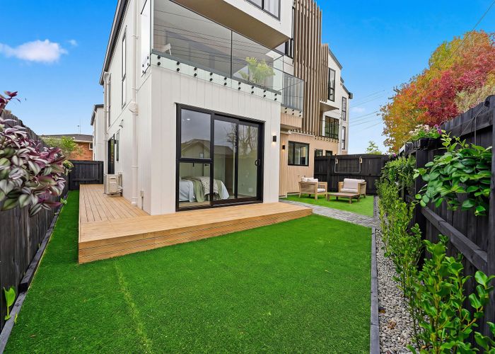  at 8 Stanley Avenue, Milford, North Shore City, Auckland