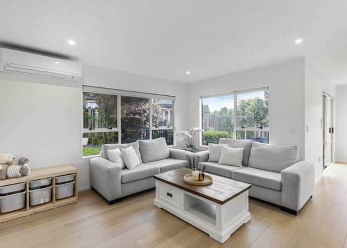  at 10 Owl Court, Unsworth Heights, Auckland