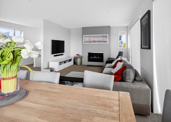  at 3A Aberdeen Road, Castor Bay, North Shore City, Auckland