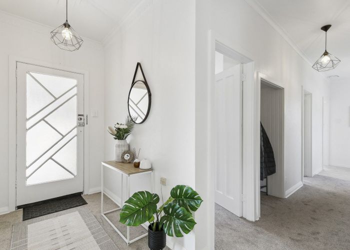 at 8 Mexted Terrace, Tawa, Wellington