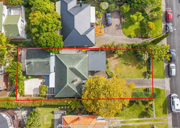  at 1/10 Aorangi Place, Birkenhead, Auckland