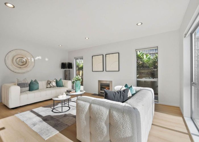  at 98 Medallion Drive, Albany, North Shore City, Auckland