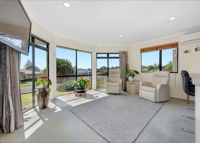  at 24 Omana Heights Drive, Maraetai, Manukau City, Auckland
