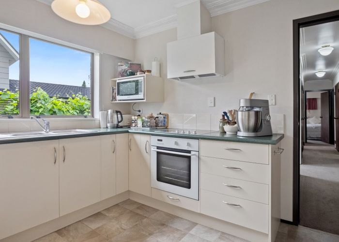  at 9 Heron Crescent, Katikati
