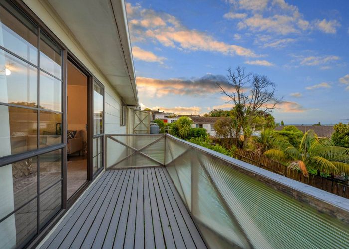  at 5 Denarius Lane, Glendene, Waitakere City, Auckland