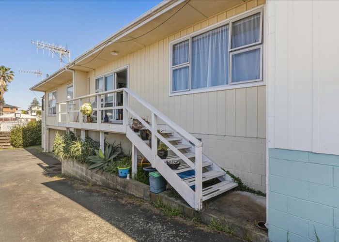  at 2/18 May Street, Mount Maunganui, Tauranga, Bay Of Plenty