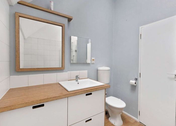  at 2/5 Jasper Way, Washington Valley, Nelson