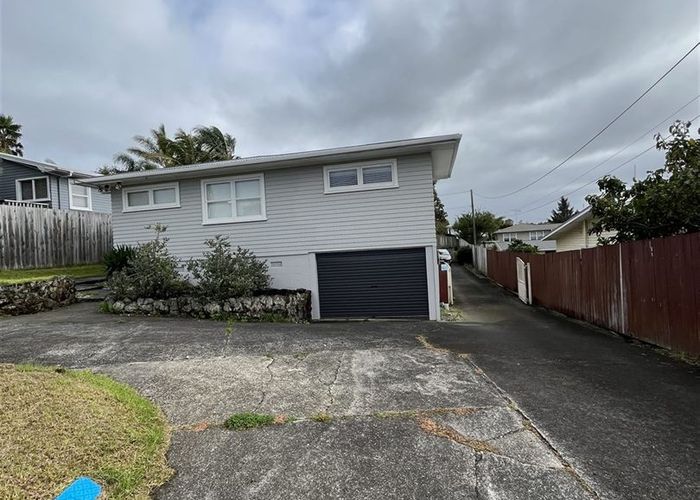  at 1/23 Levesque Street, Birkdale, North Shore City, Auckland