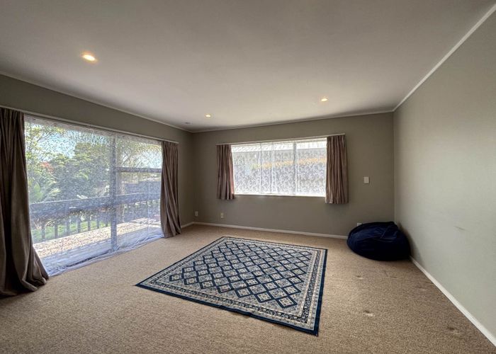  at 3 Pickwick Parade, Mellons Bay, Manukau City, Auckland