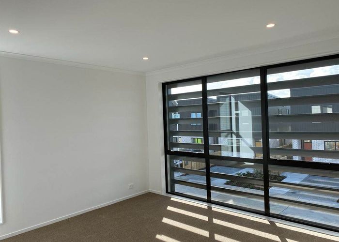  at 6 Manahi Lane, Panmure, Auckland City, Auckland