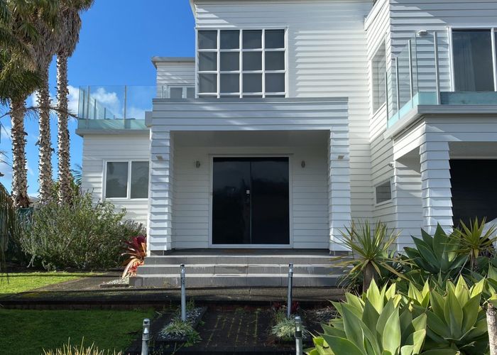  at 17 Quedley Ct, Eastern Beach, Manukau City, Auckland
