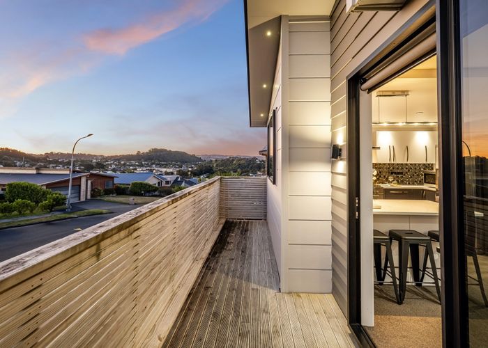  at 53 Spyglass Lane, Whitby, Porirua