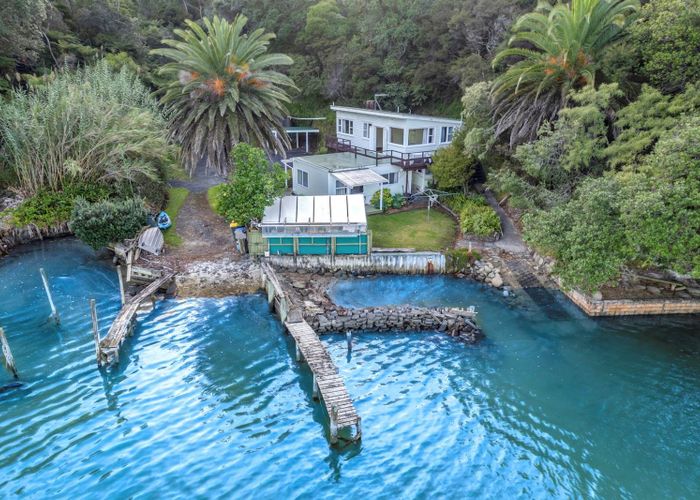  at 4 Koki Road, Greenhithe, North Shore City, Auckland