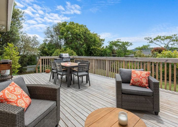  at 9 Peak Road, Helensville