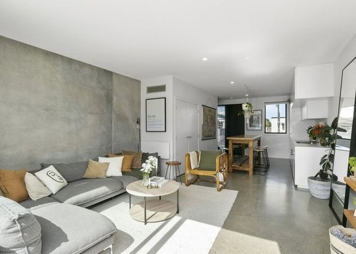  at 439B Jackson Street, Petone, Lower Hutt, Wellington