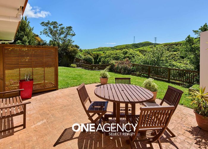  at 19 Cabbage Tree Grove, Woodridge, Wellington