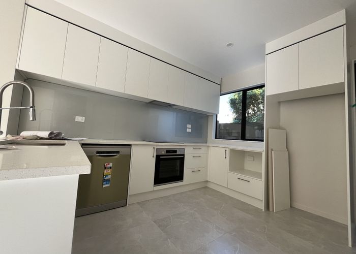 at 1/19 Kotahi Road, Mount Wellington, Auckland