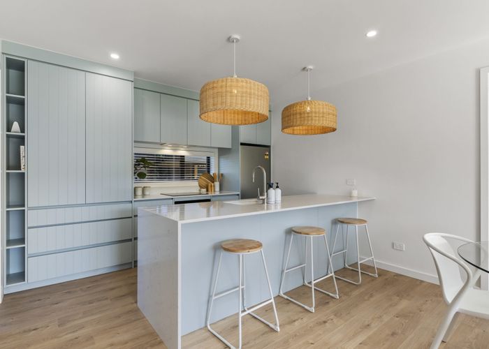  at 4/51 Taipari Road, Te Atatu Peninsula, Auckland