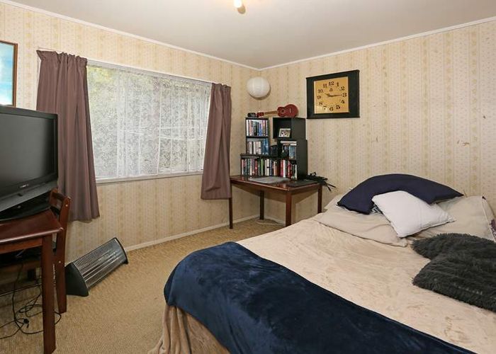 at 5 Rathgar Rd, Henderson, Waitakere City, Auckland