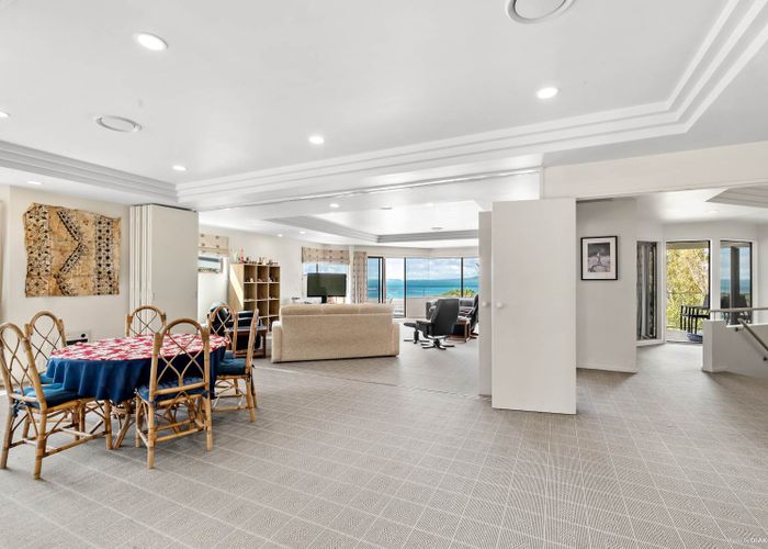  at 73 Cliff Road, Torbay, Auckland