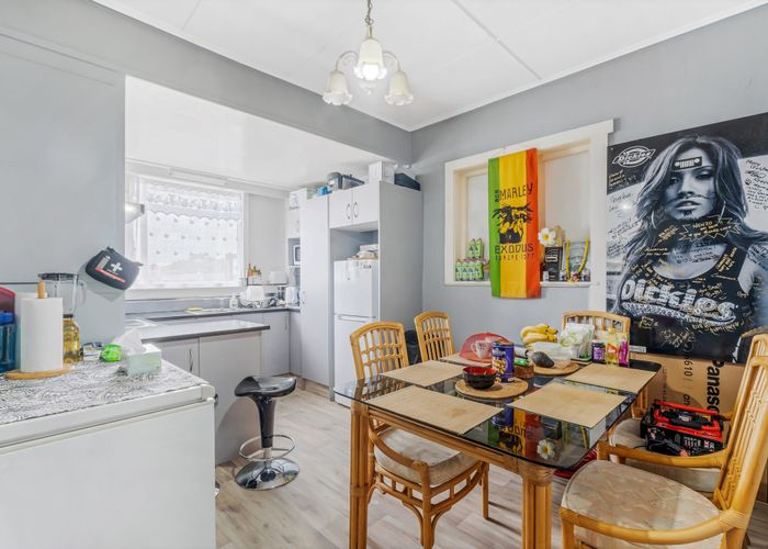  at 14 Hokonui Road, Otahuhu, Auckland