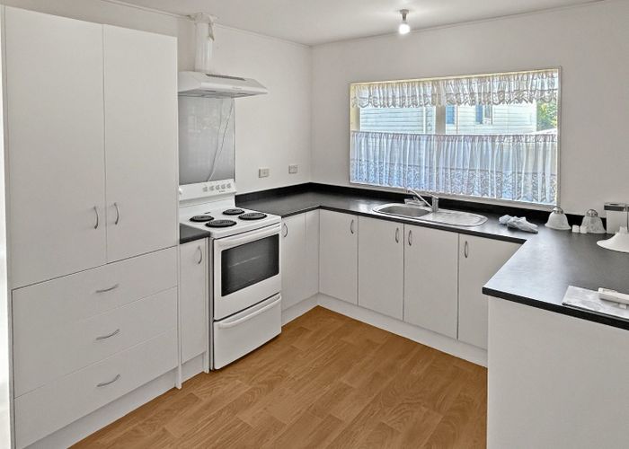  at 15A Pisces Road, Glen Eden, Waitakere City, Auckland