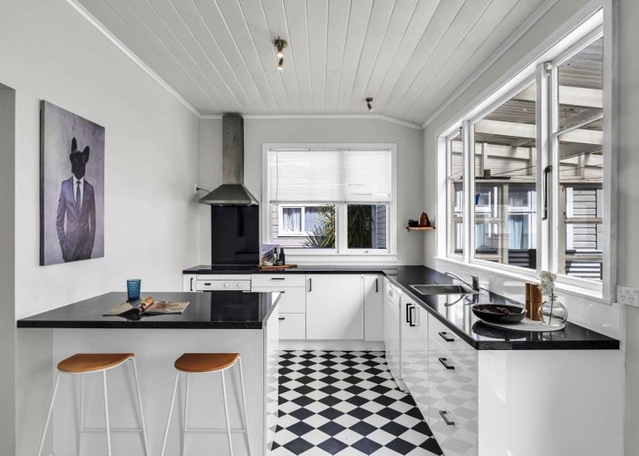  at 15 Kelvin Street, Aramoho, Whanganui, Manawatu / Whanganui