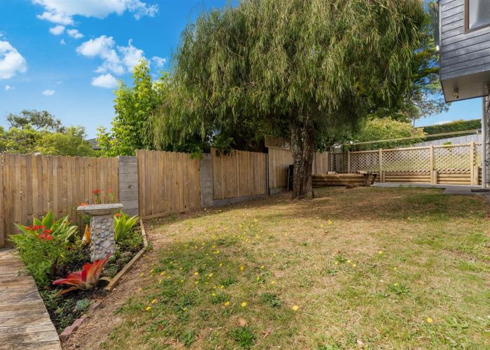  at 2/54 Alexander Street, Cockle Bay, Auckland