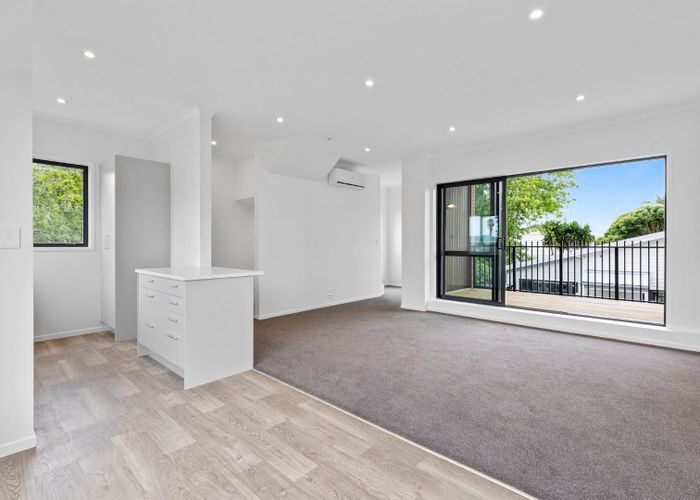  at 500F Te Atatu Road, Te Atatu Peninsula, Waitakere City, Auckland