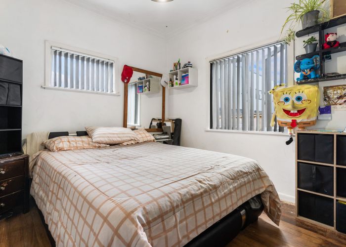  at 48 Astley Avenue, New Lynn, Waitakere City, Auckland