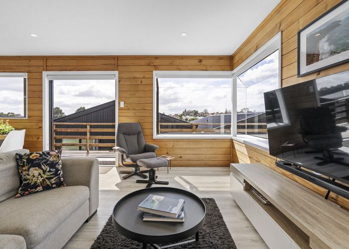  at 7A Huia Avenue, Forest Lake, Hamilton, Waikato