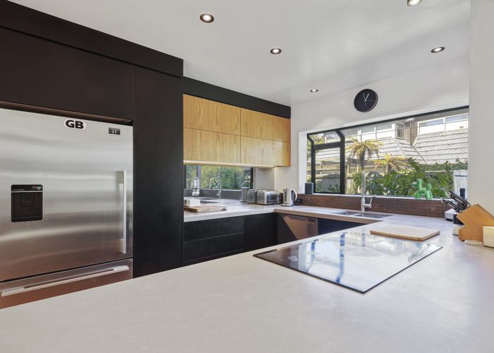  at 2 Holmcroft Court, Cracroft, Christchurch City, Canterbury