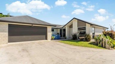  at 5 Greenvale Place, Welcome Bay, Tauranga