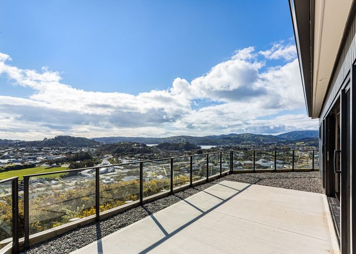  at 9 Trysail Place, Whitby, Porirua, Wellington