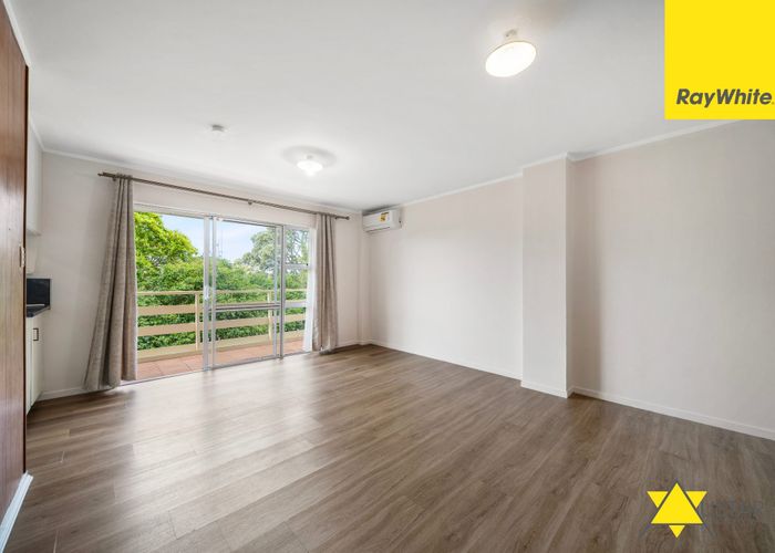  at 2/19 Copley Street, New Lynn, Waitakere City, Auckland