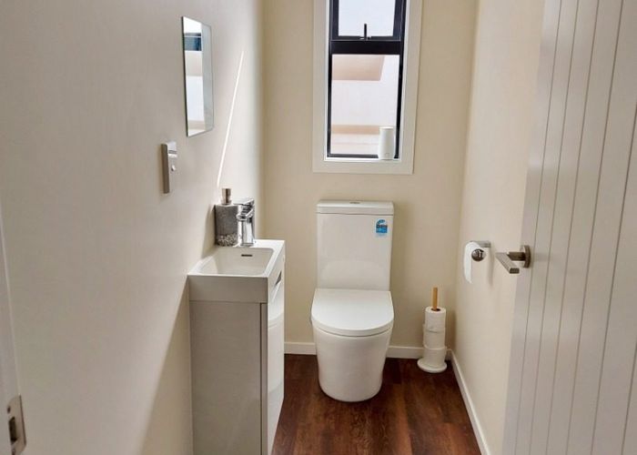  at 18B Royal Street, Upper Hutt Central, Upper Hutt