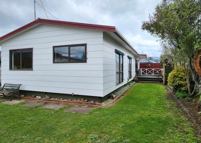  at 30 Exeter Crescent, Springvale, Whanganui