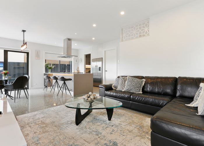  at 7 Tomonga Way, Bucklands Beach, Auckland
