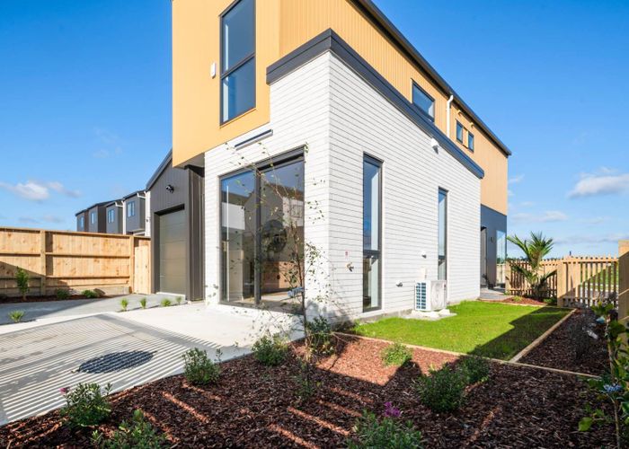  at 185 Henwood Road, Westgate, Waitakere City, Auckland